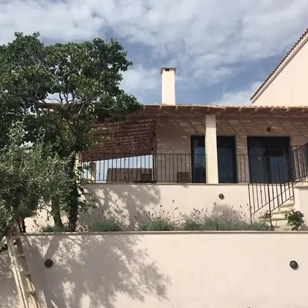 Blue Crystal View 4*