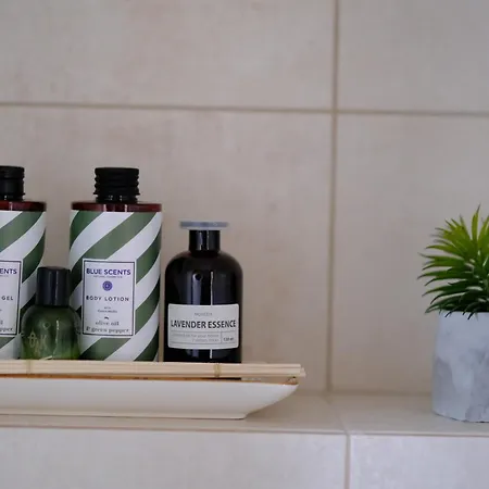 Blue Crystal View 4*