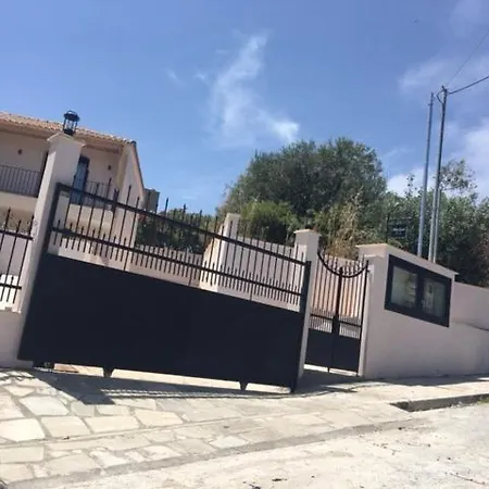 Blue Crystal View Aparthotel