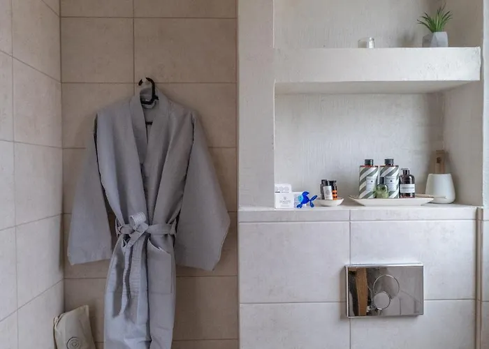 Blue Crystal View 4*