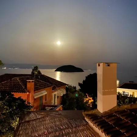 Blue Crystal View Appart hôtel