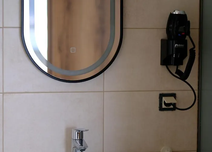 Blue Crystal View 4*