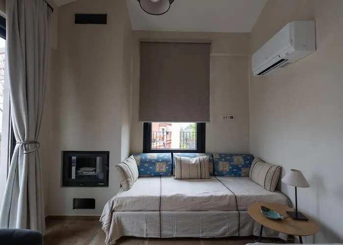 Blue Crystal View 公寓式酒店 卡瓦拉